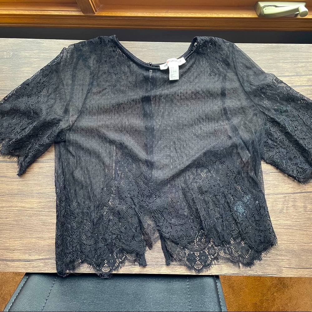 Lace Short Sleeve Top